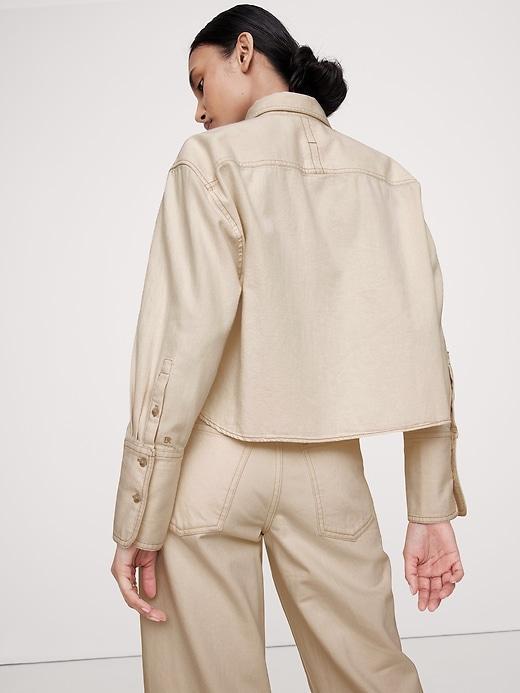 The Boxy Crop Shirt Product Image