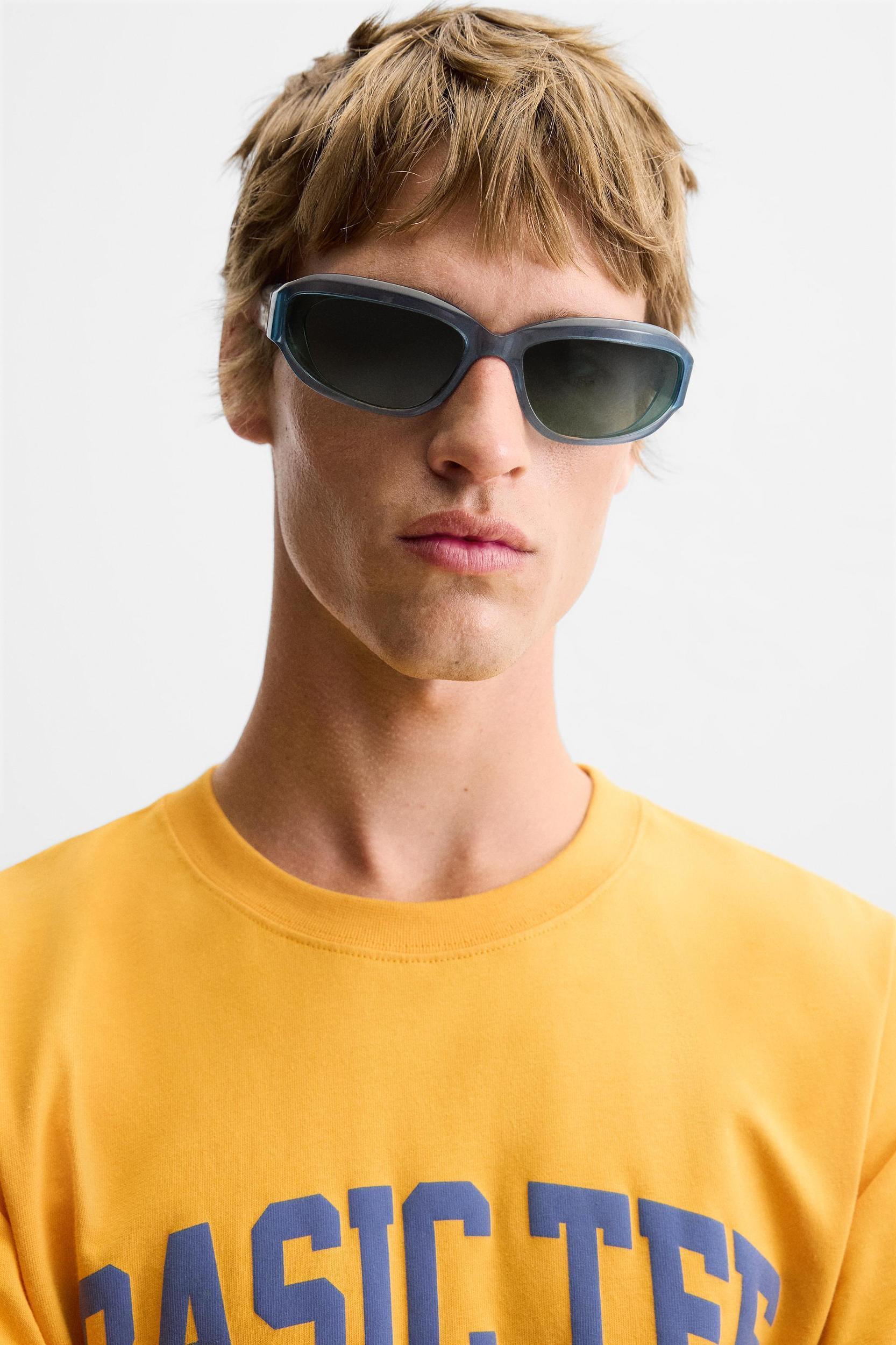 TEXT PRINT T-SHIRT Product Image