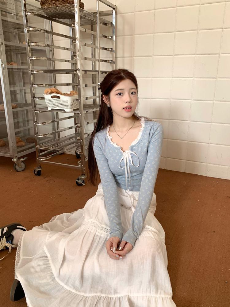 Long-Sleeve U-Neck Bear Print Lace Trim Top Product Image