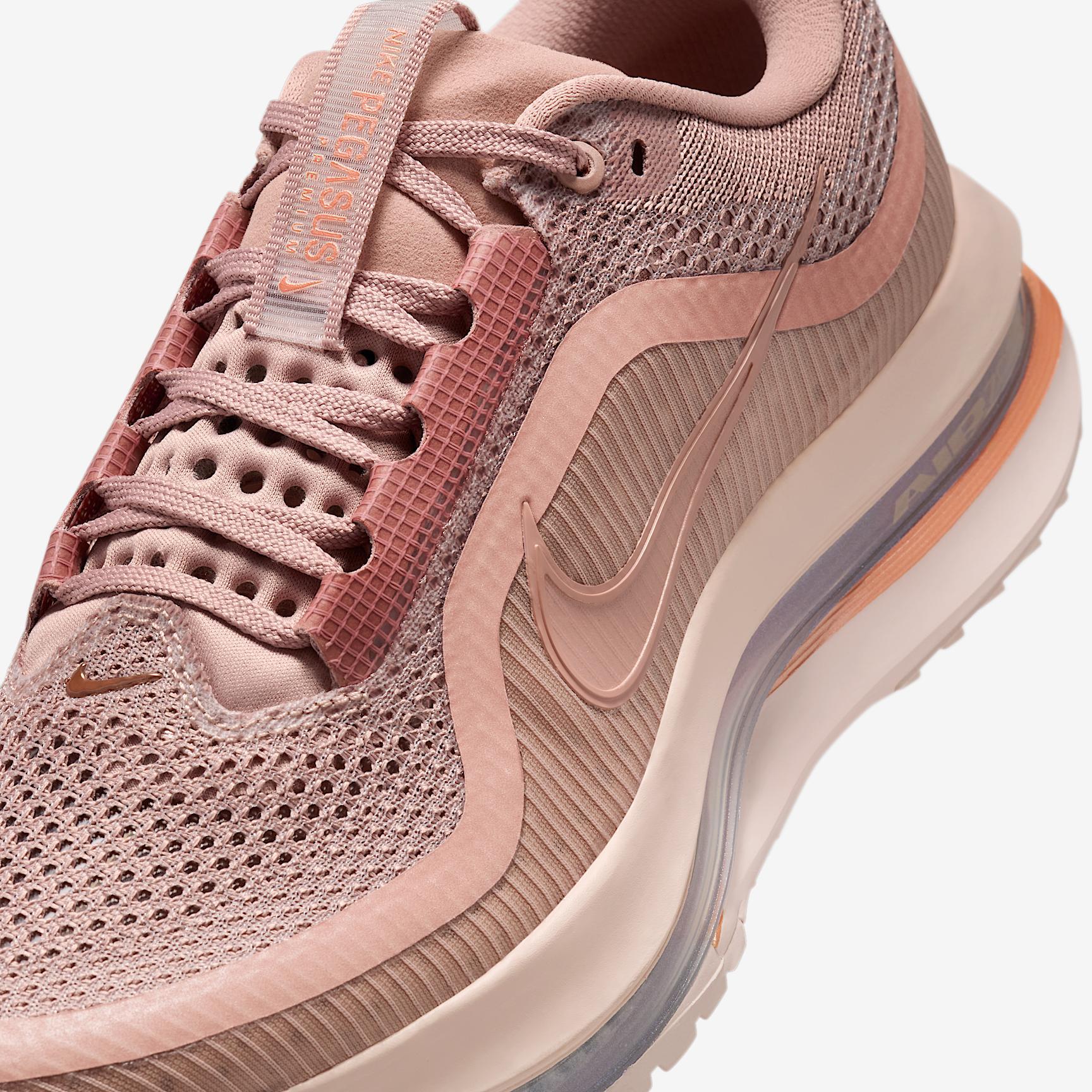 Nike Women's Pegasus Premium Road Running Shoes Product Image