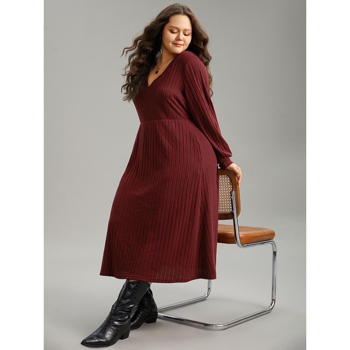 Plus Size Solid Rib Knit Pocket Elastic Waist Dress Scarlet Women Casual Texture V-neck Long Sleeve Curvy Midi Dress BloomChic 28/5X Product Image