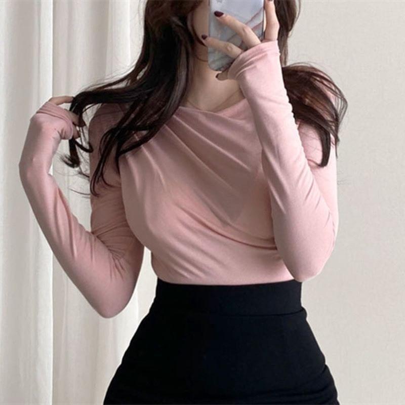 Long-Sleeve Crew Neck Plain T-Shirt Product Image