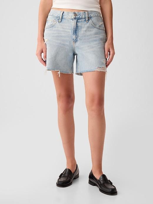 4" Low Rise Stride Denim Shorts Product Image