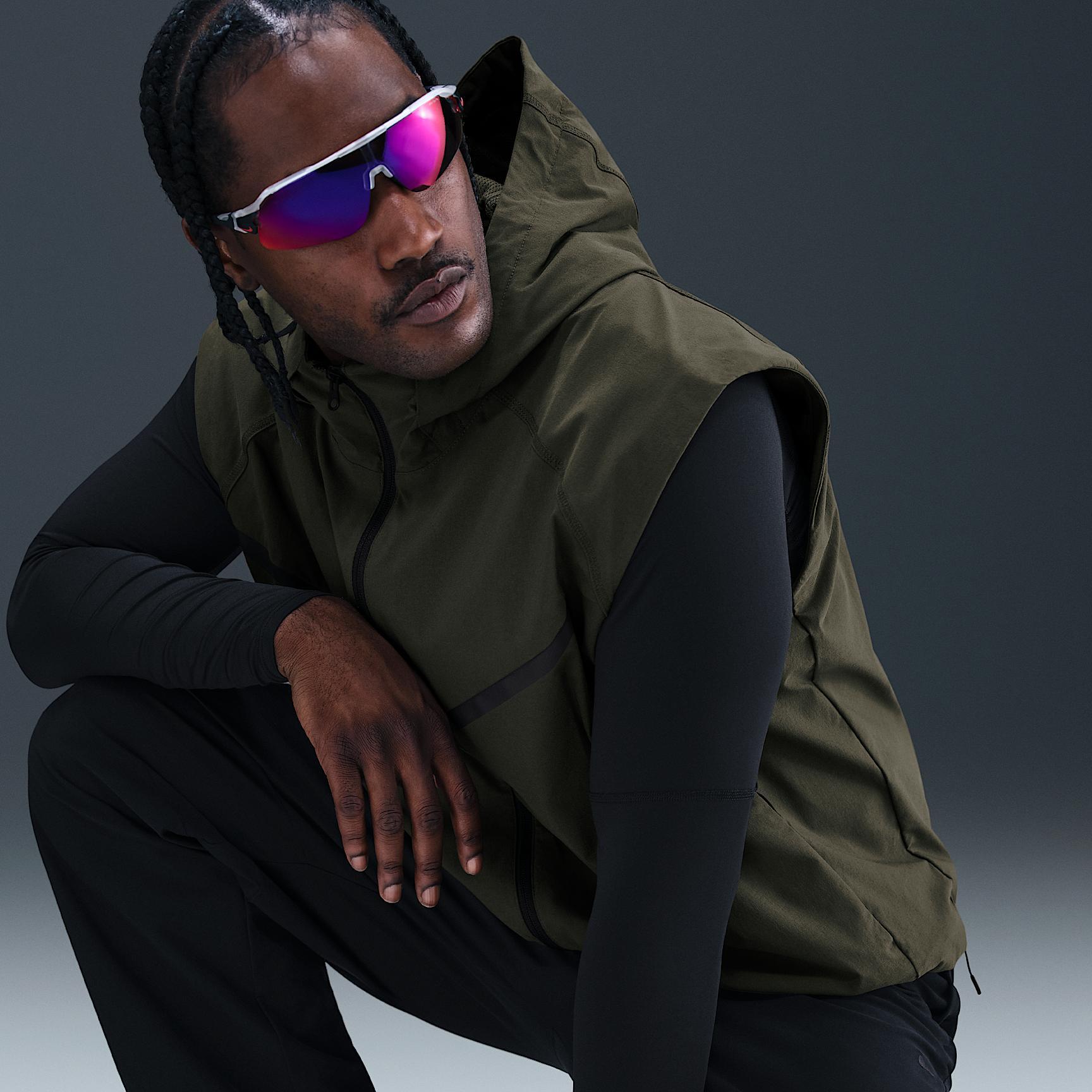 Nike Tech Men's Dri-FIT Woven Windrunner Vest Product Image