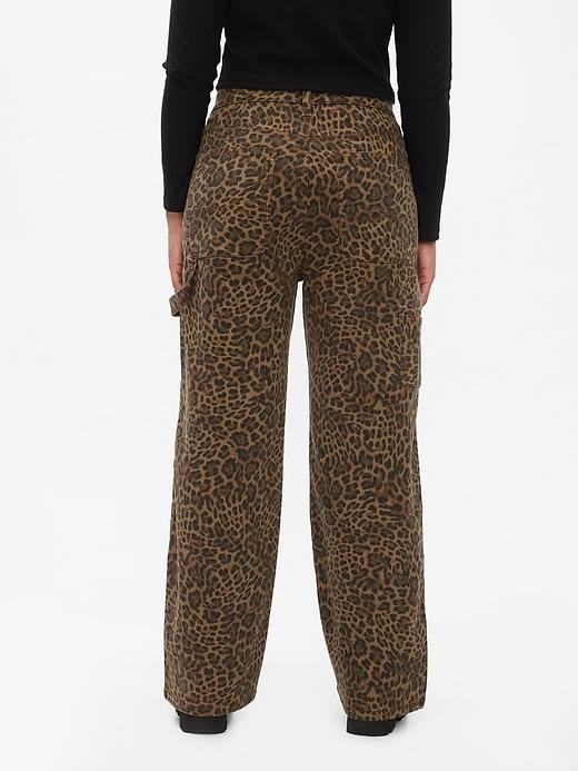 Mid Rise '90s Loose Jeans Product Image