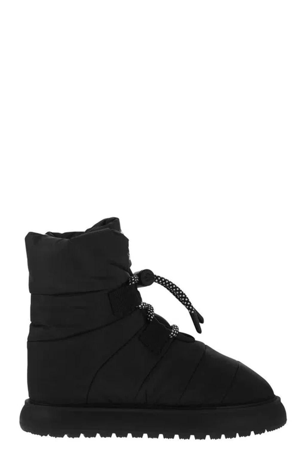 MONCLER Gaia Pull Snow Boot In Black Product Image