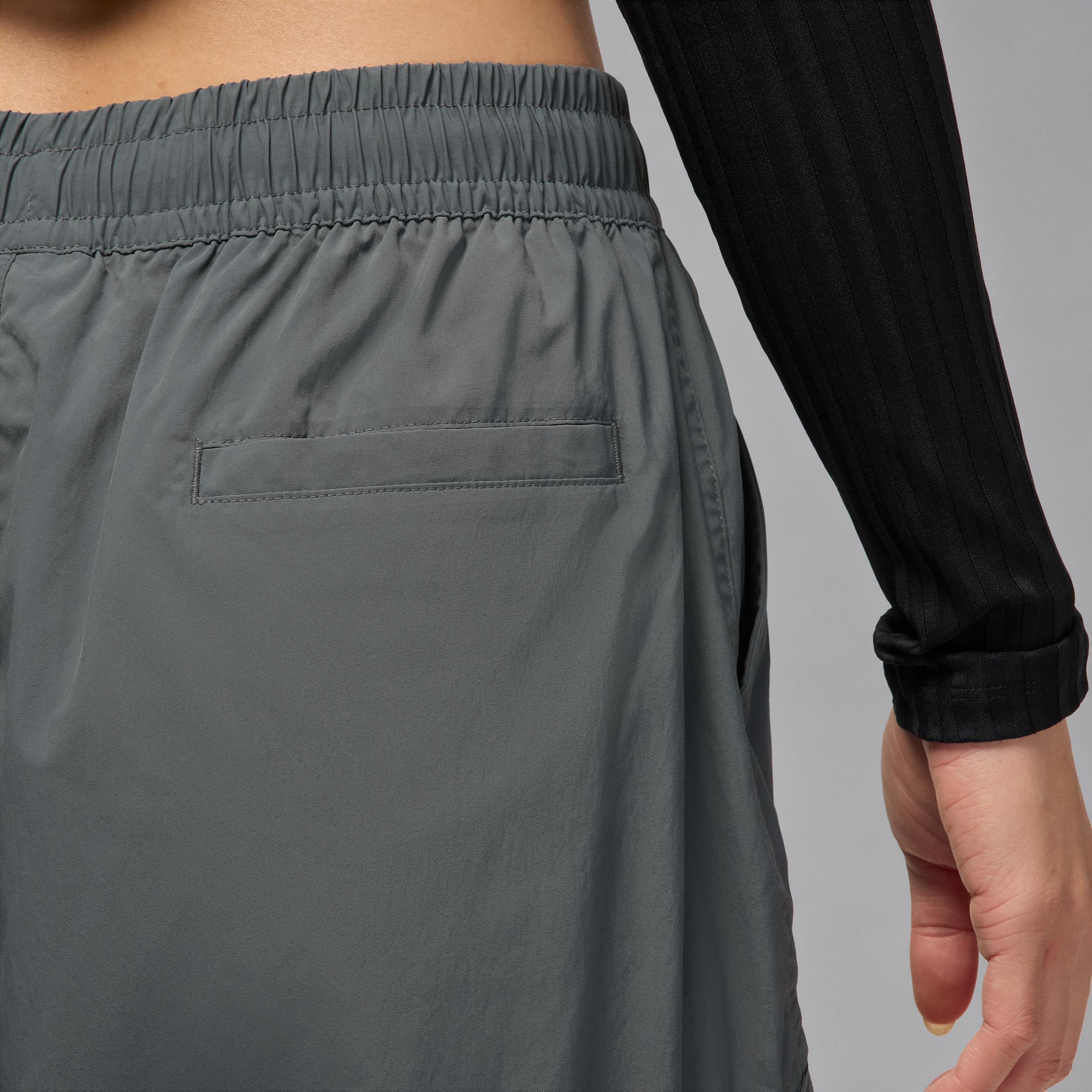 Women's Jordan Flight Chicago Parachute Pants Product Image