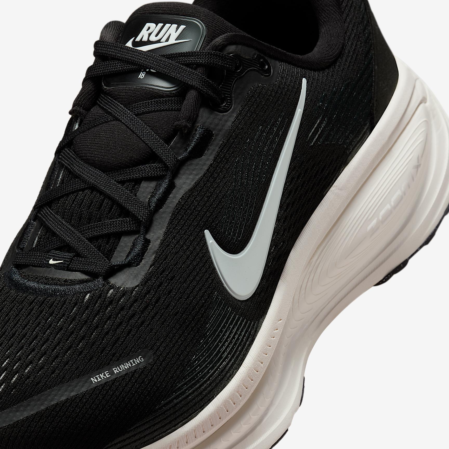 Nike Vomero 18 Women's Road Running Shoes (Extra Wide) Product Image