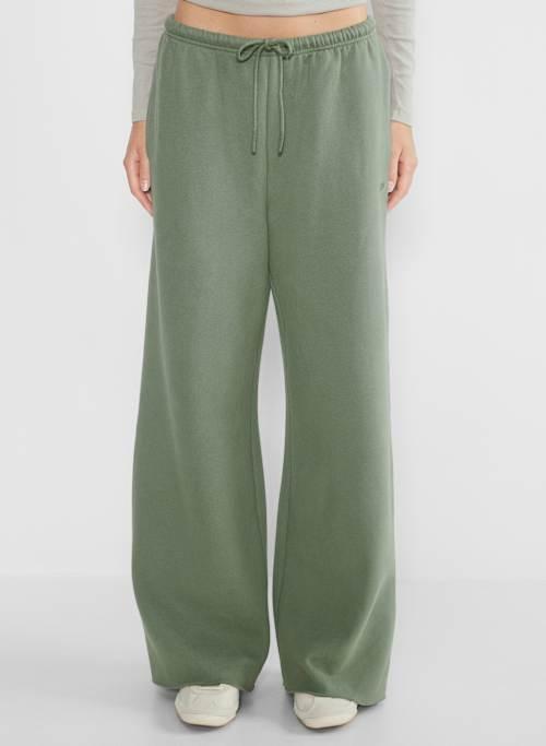 cozy fleece mega flutter™ sweatpant Product Image