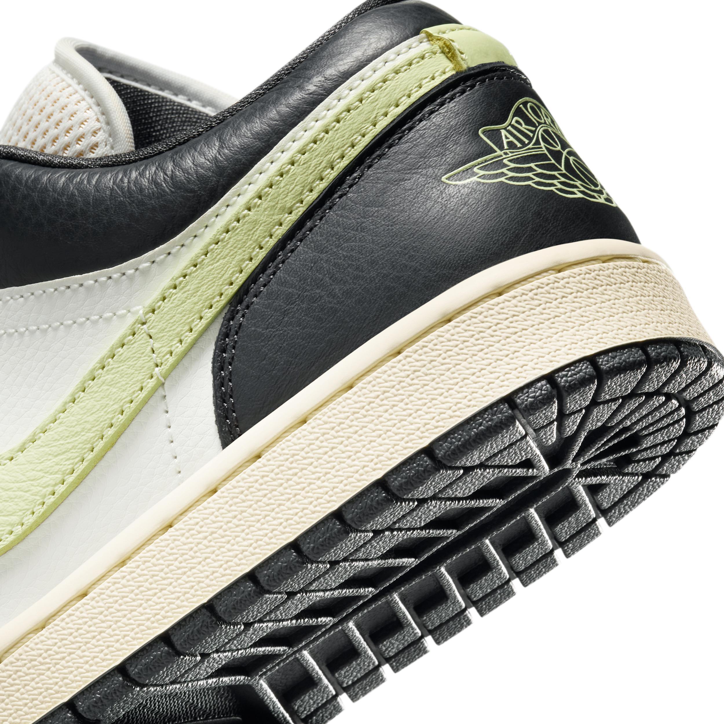 Women's Air Jordan 1 Low SE Shoes Product Image