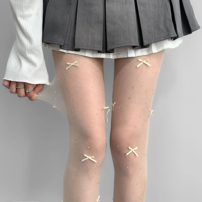 Bow Faux Pearl Stockings Product Image