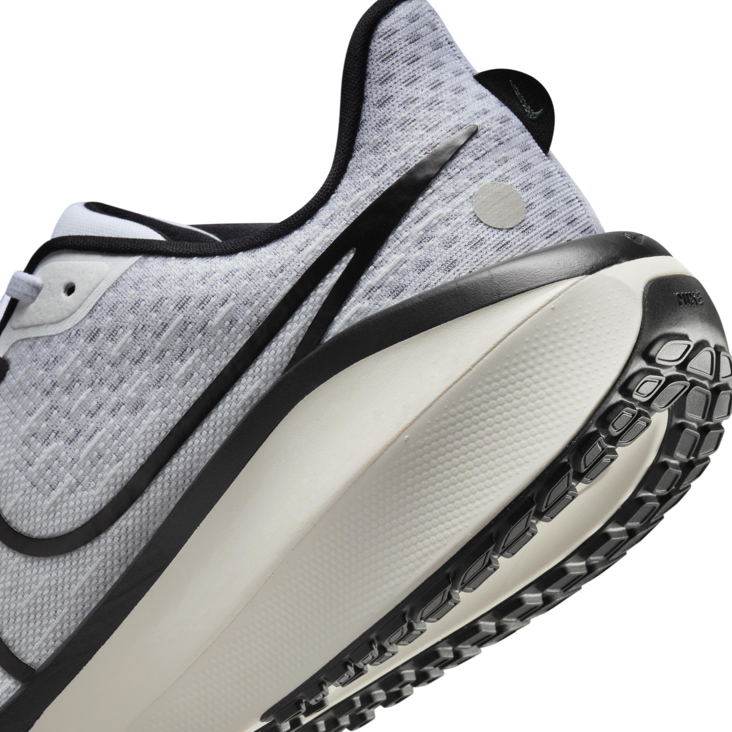 Nike Mens Nike Vomero 17 - Mens Running Shoes Product Image
