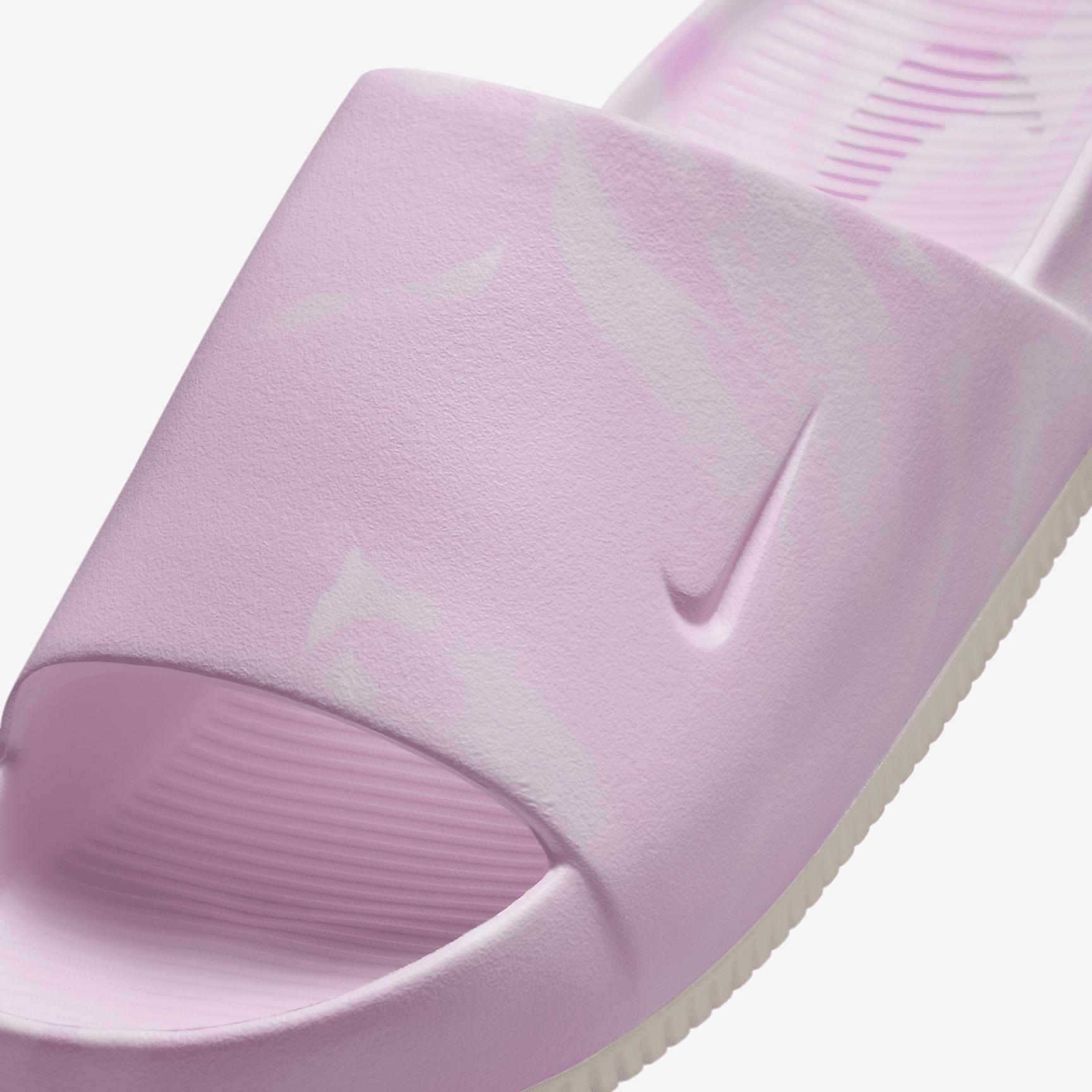 Nike Women's Calm SE Slides Product Image