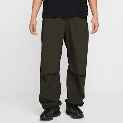 Nike Men's Tech Woven Oversized Pants Product Image