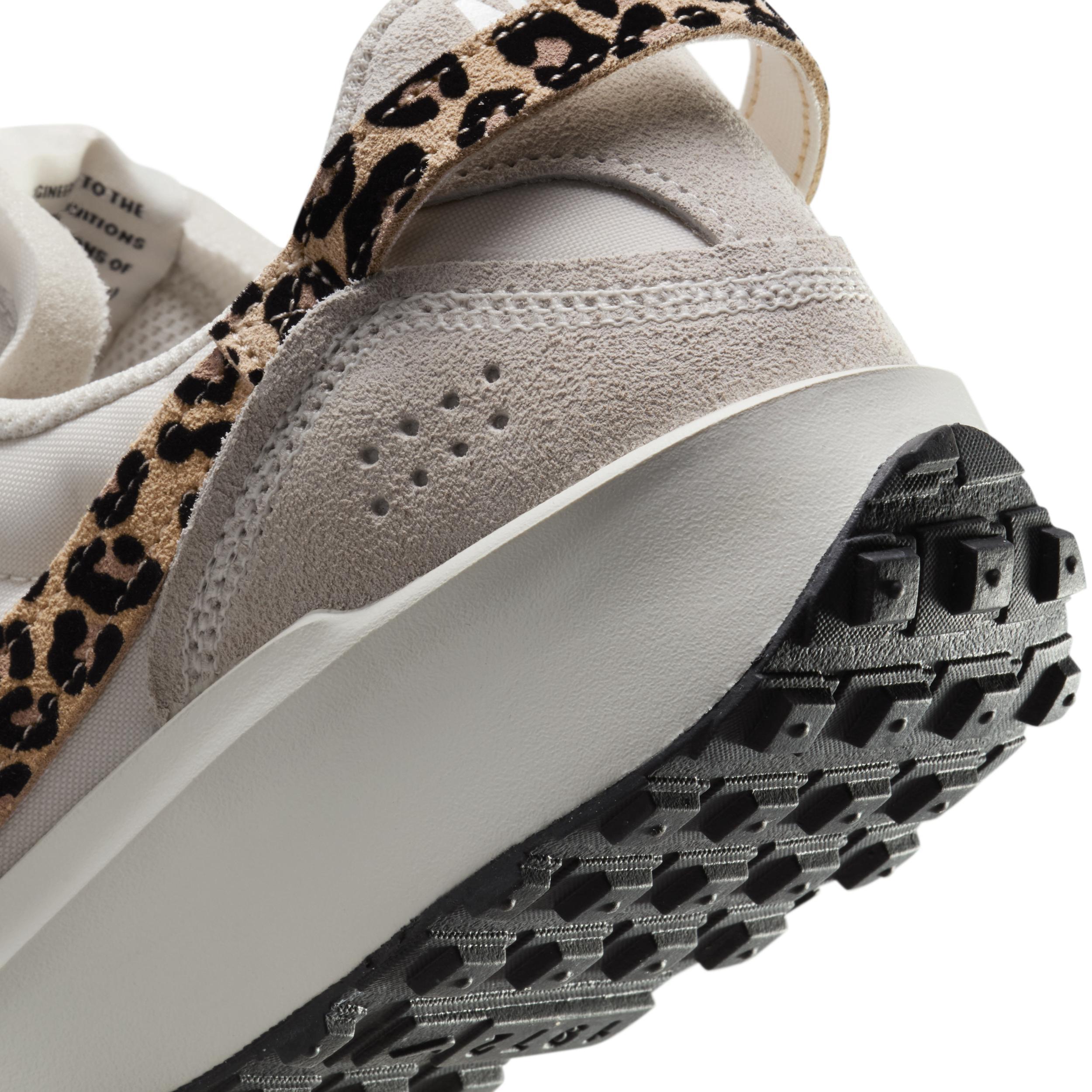 Nike Waffle Debut Womens Shoes Product Image