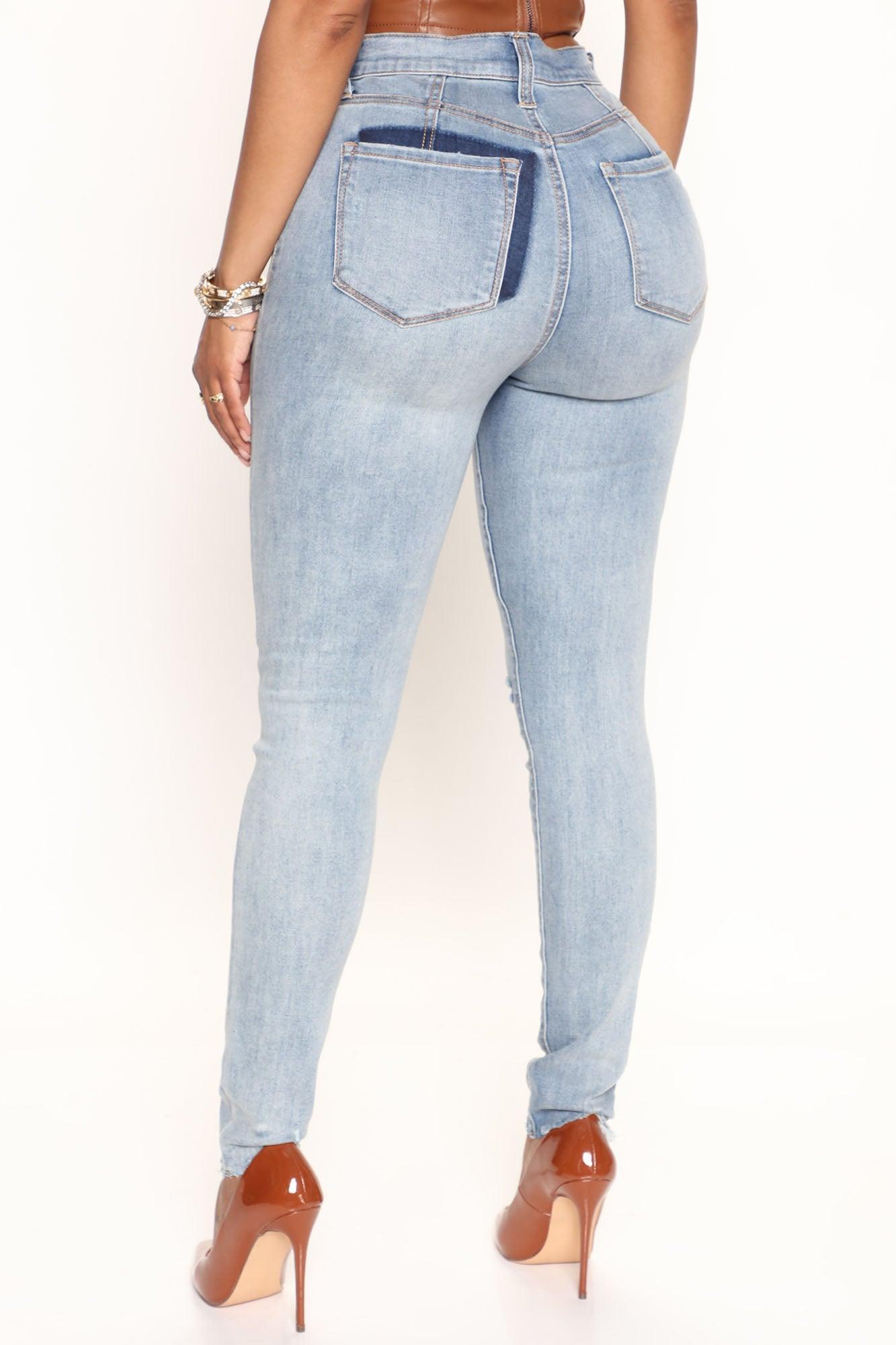 Deja Vu Curvy Stretch Skinny Jeans - Light Blue Wash Product Image