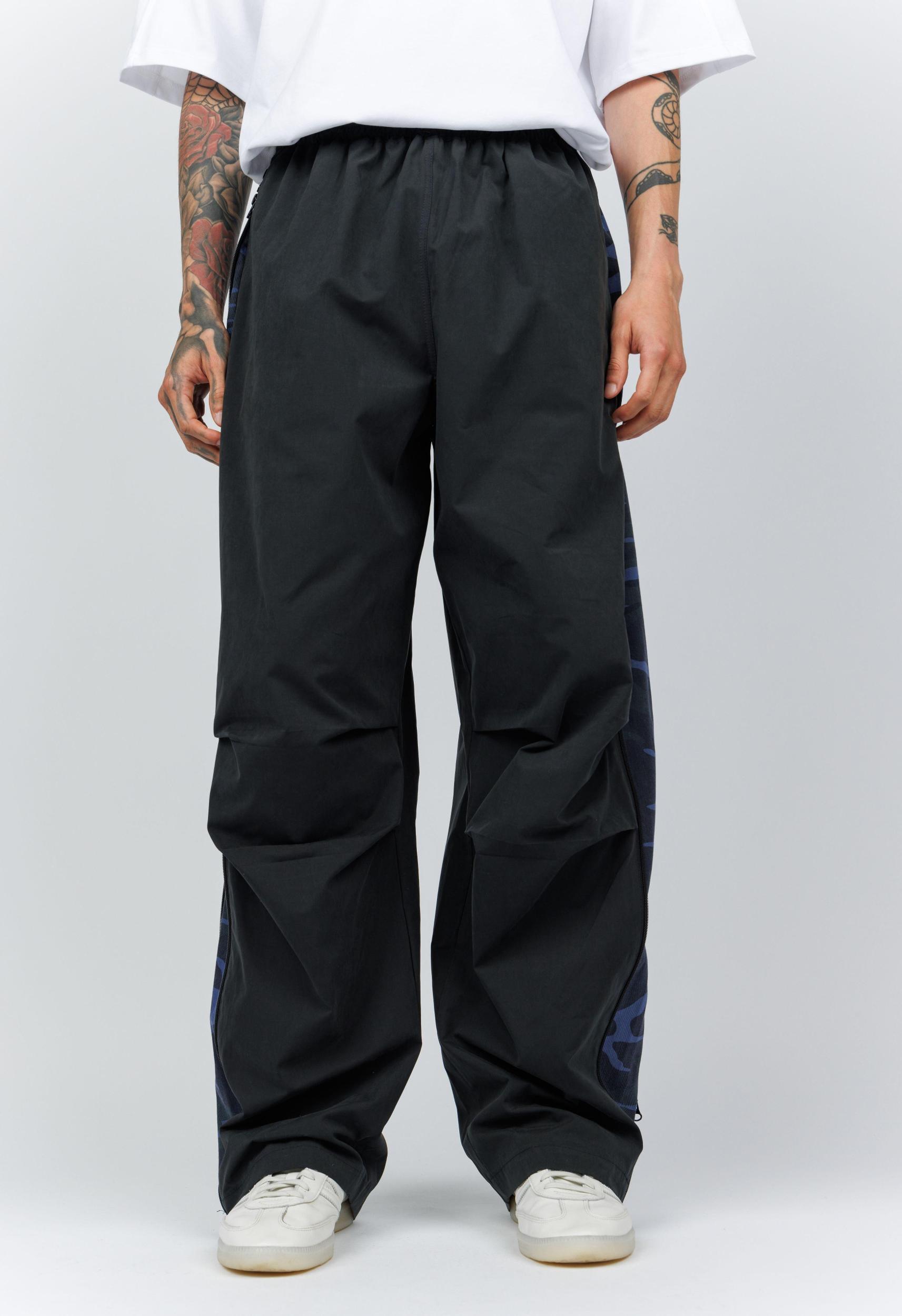 Side Zip Camo Pant in Black Product Image