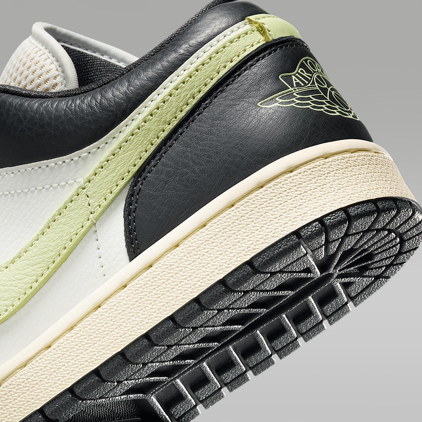 Women's Air Jordan 1 Low SE Shoes Product Image