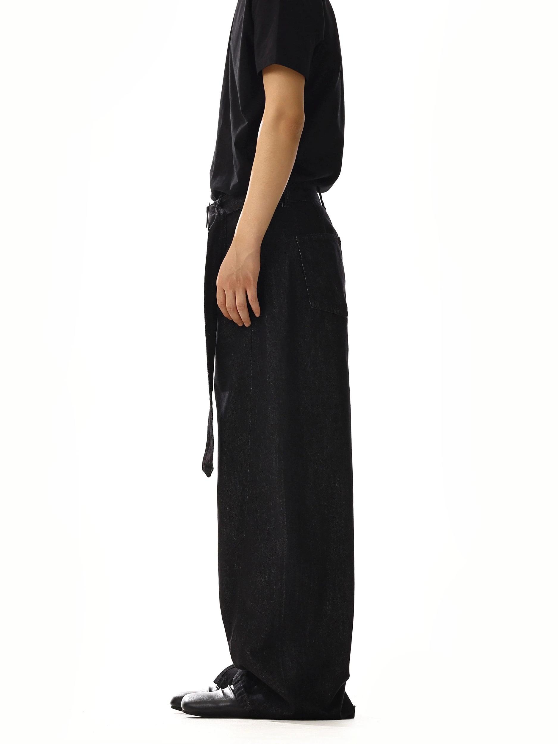 RT No. 18215 BLACK STRAIGHT BELT DENIM JEANS Product Image