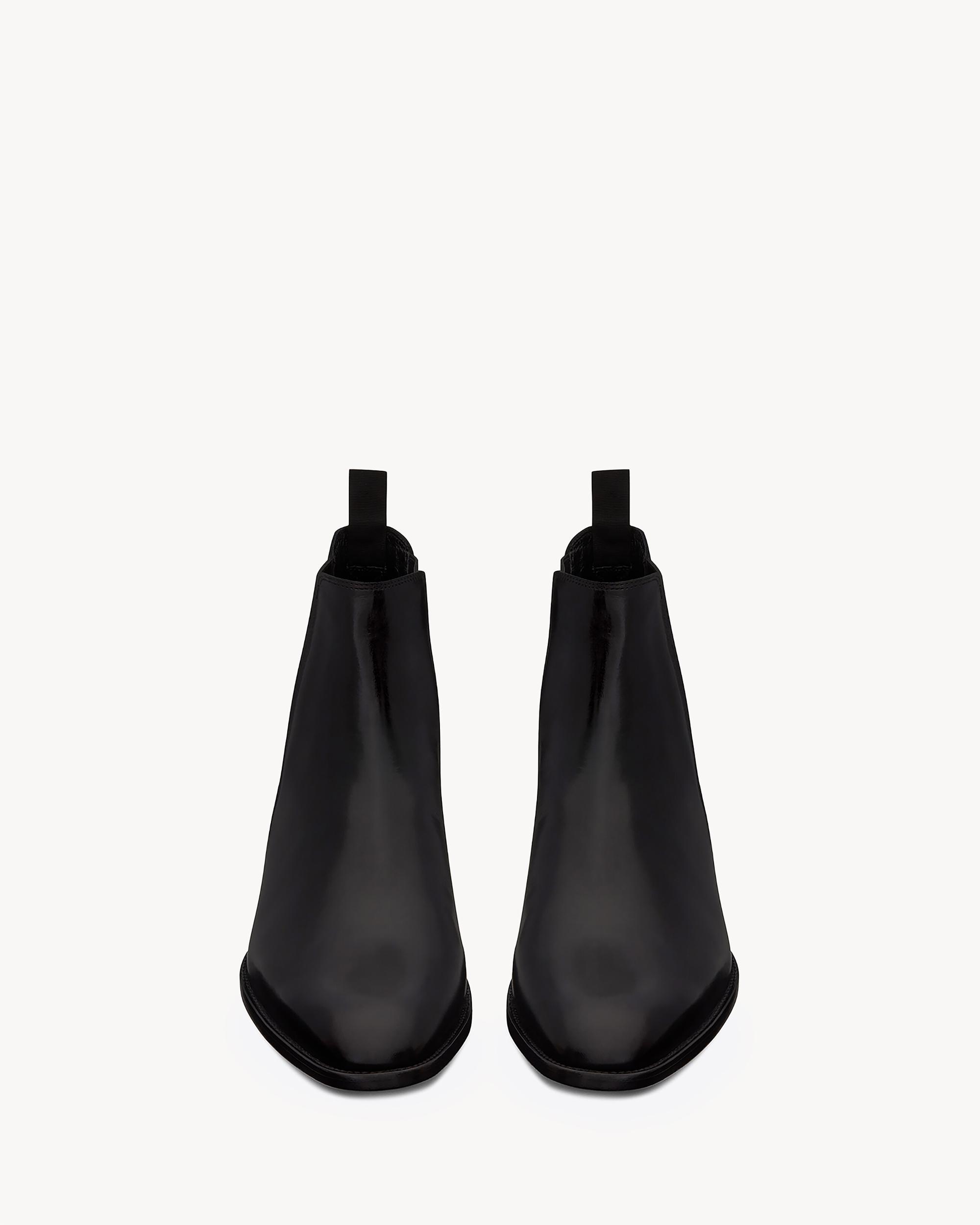 wyatt chelsea boots in smooth leather Product Image