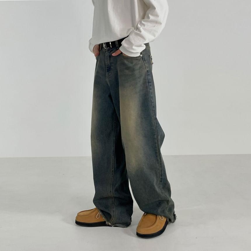 Mid Rise Washed Wide Leg Jeans Product Image