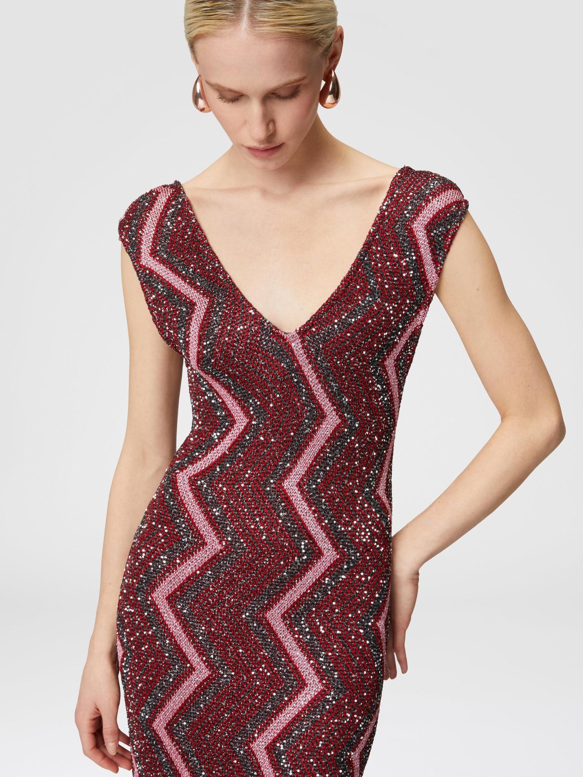 Long zig zag dress with plunging neckline and sequins Product Image