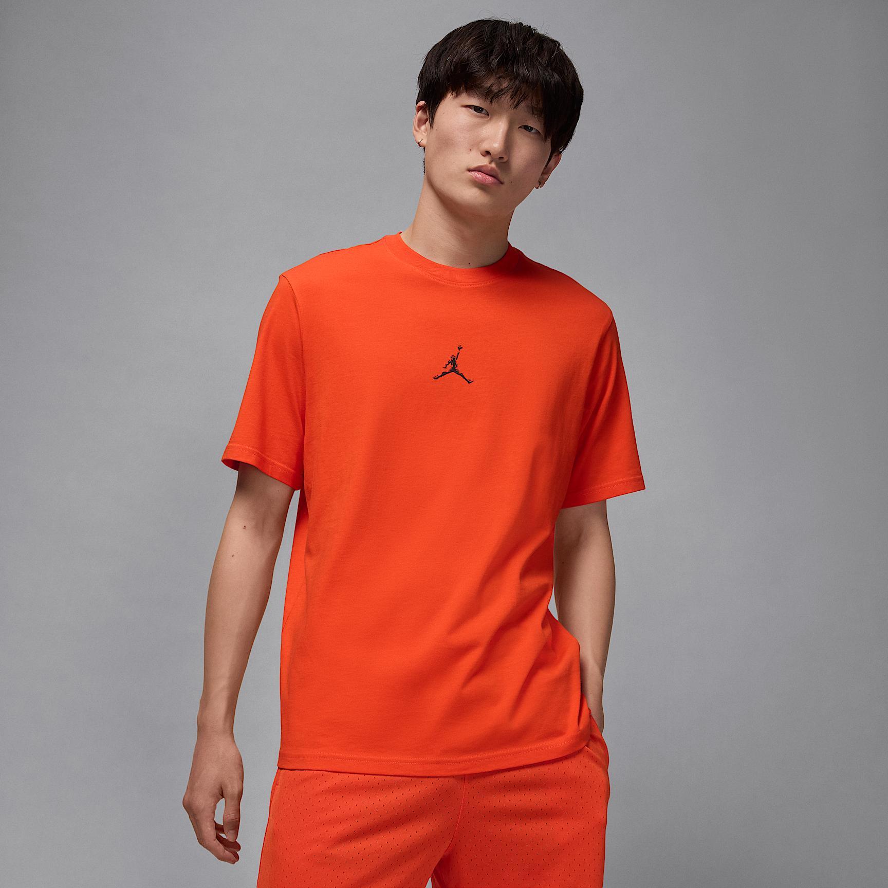 Jordan Sport Men's Dri-FIT T-Shirt Product Image