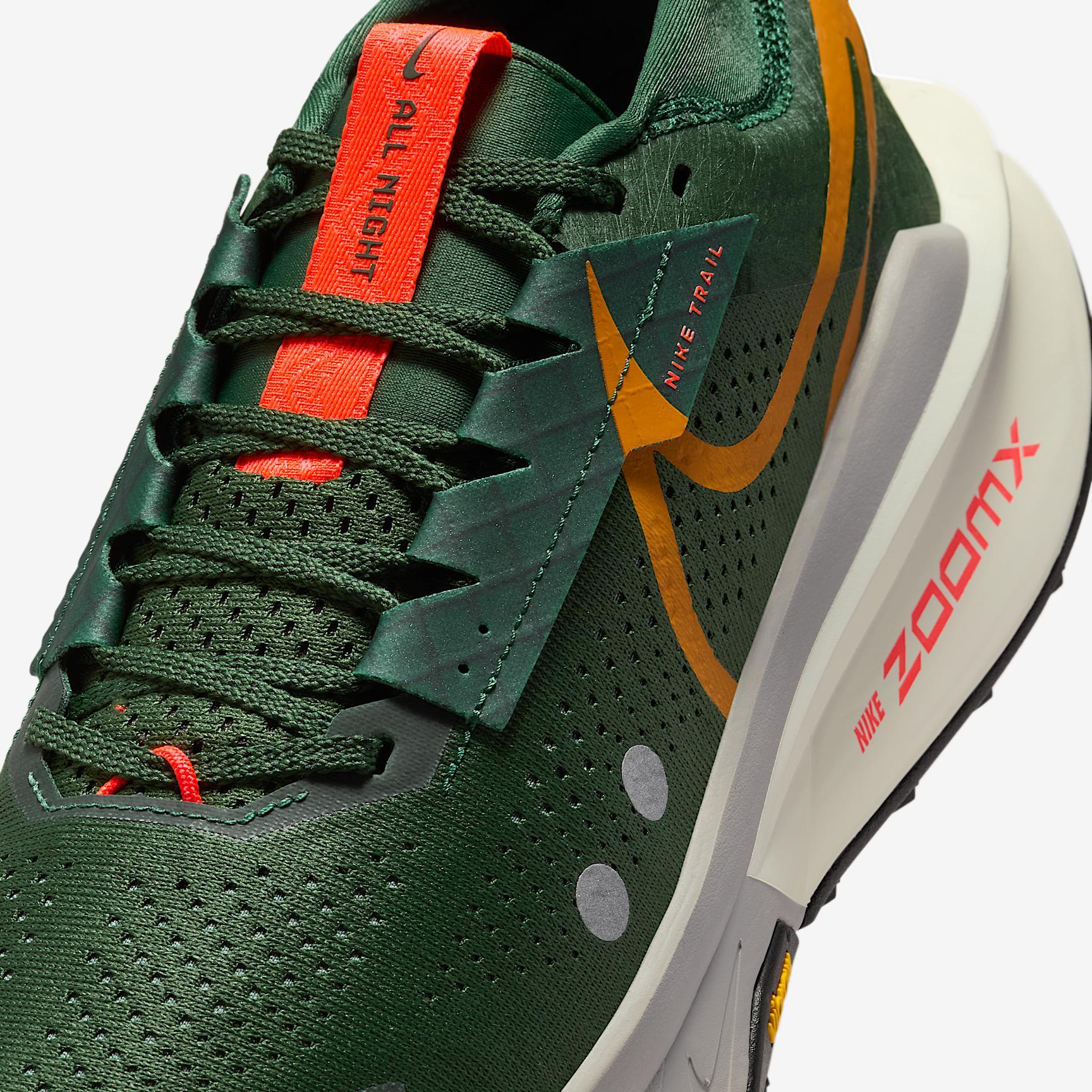 Nike Men's Zegama 2 Trail Running Shoes Product Image