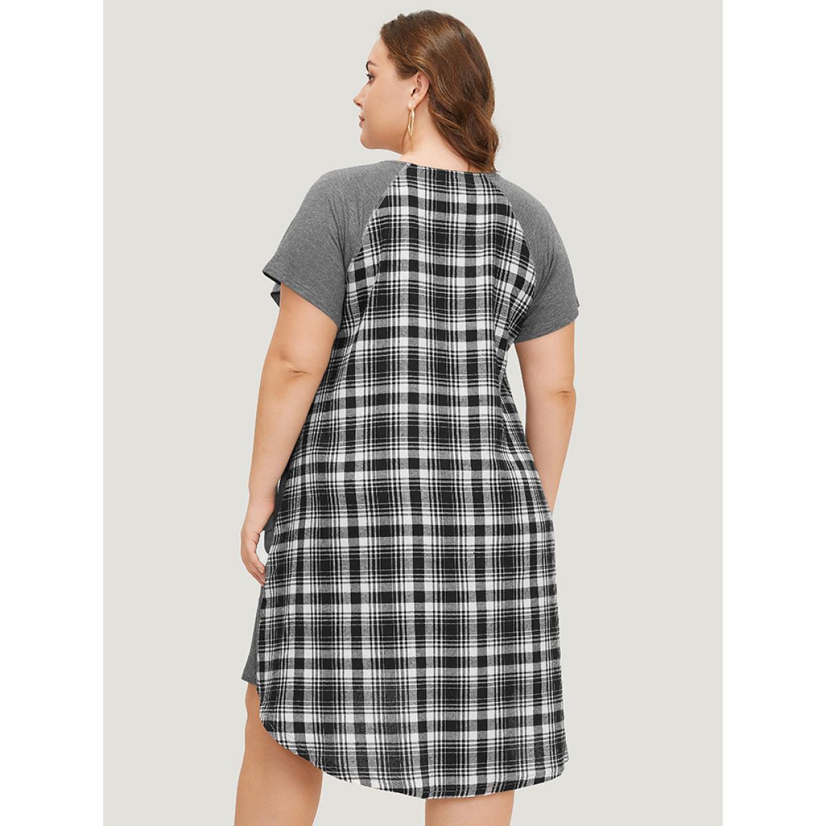 Plus Size Plaid Patchwork Pocket Raglan Sleeve High Low Dress Gray Women Casual Arc Hem Round Neck Short sleeve Curvy Knee Dress BloomChic 14-16/1X Product Image