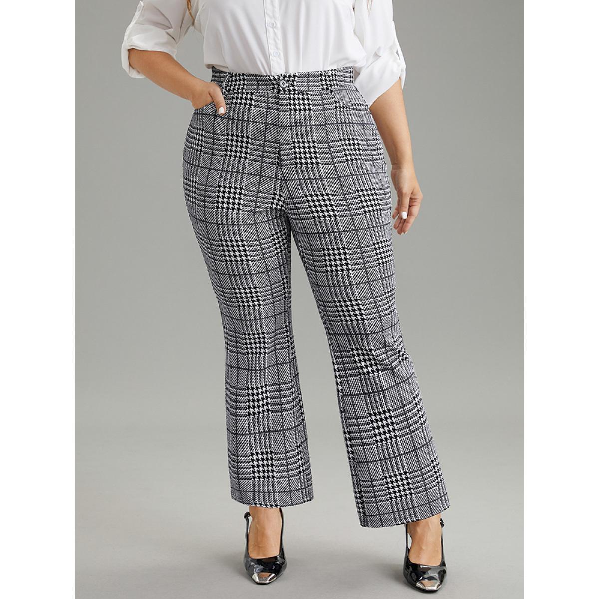 Plus Size Houndstooth Pocket Flare Leg Zipper Fly Pants Women Black Office Flare Leg High Rise Work Pants BloomChic 12/L Product Image