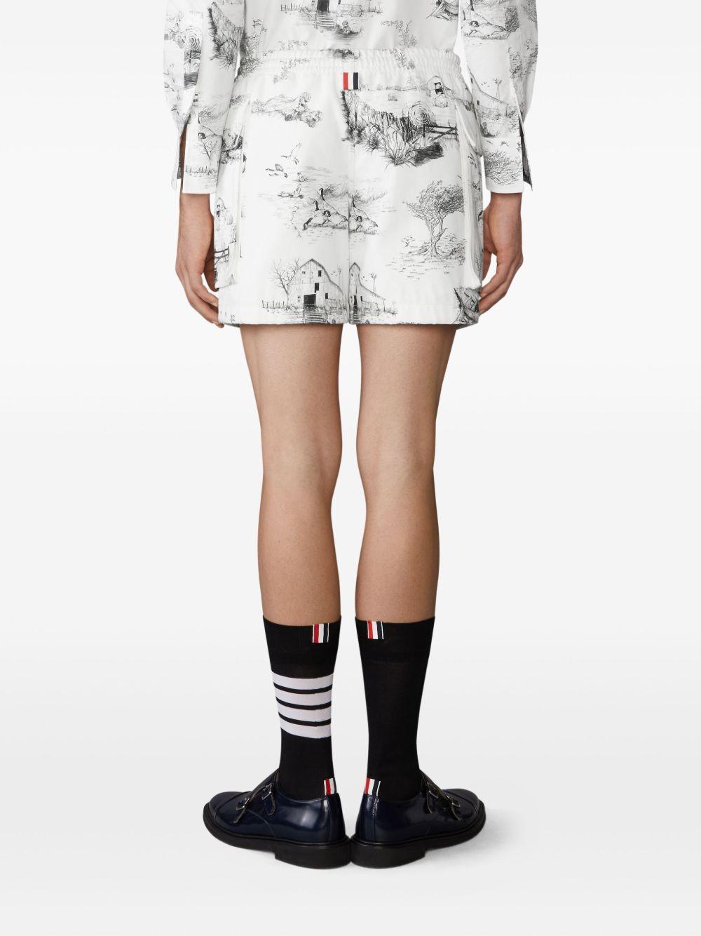 graphic-print cargo shorts Product Image
