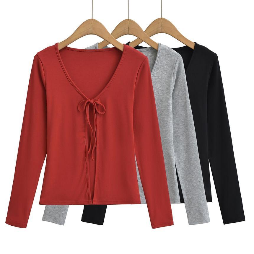Long Sleeve V-Neck Plain Tie Front Crop Top Product Image