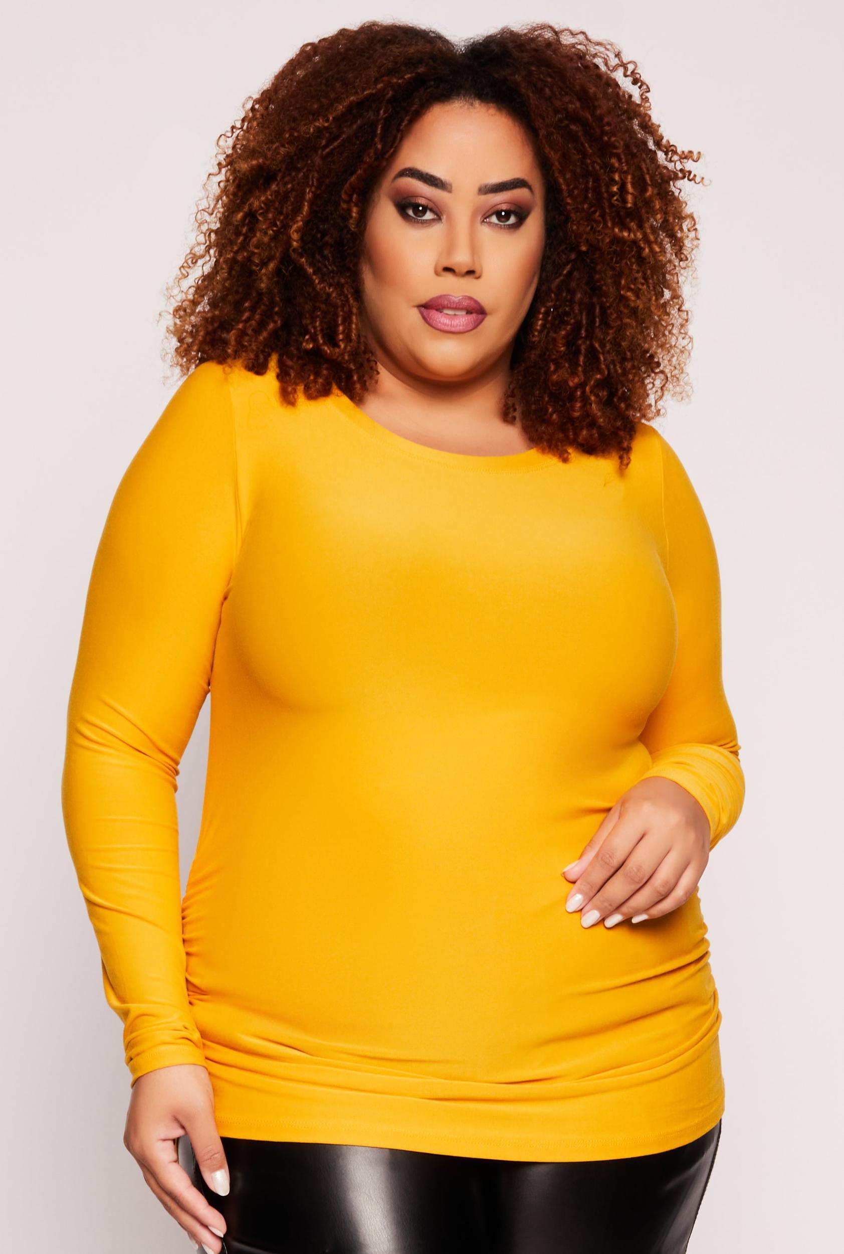 Womens Plus Size Ruched Side Long Sleeve Top Product Image