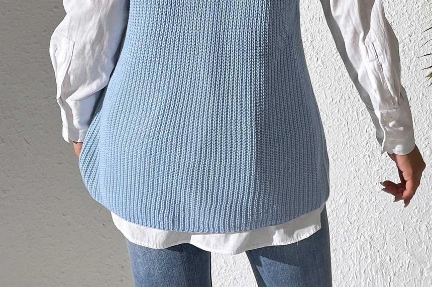 V-Neck Heart Embroidered Sweater Vest Product Image