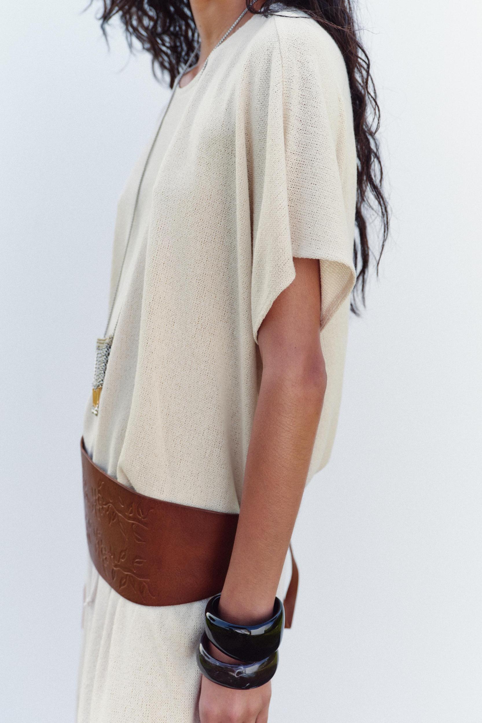 RUSTIC LAYER T-SHIRT Product Image