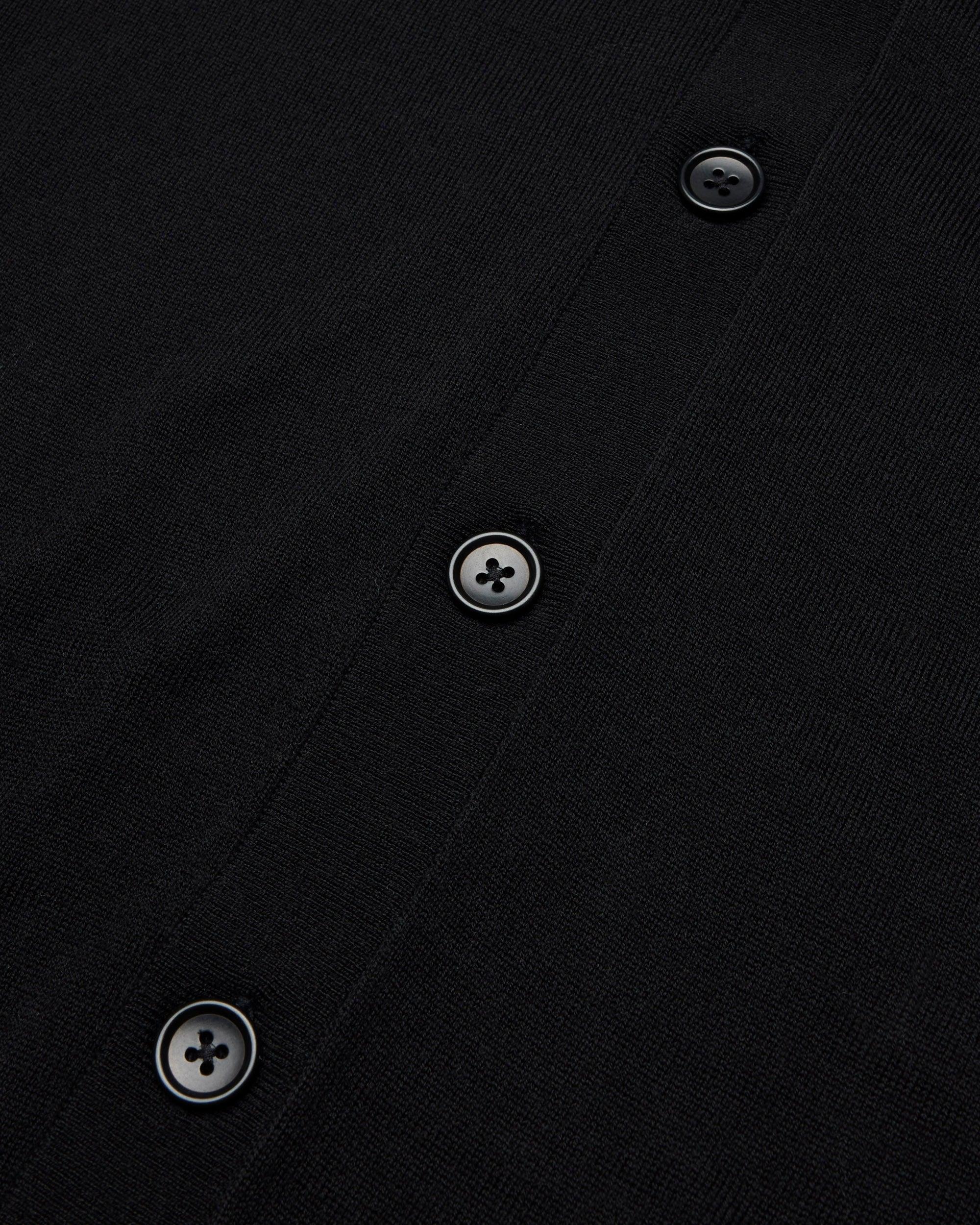 Lightweight Merino Harry Cardigan Male Product Image