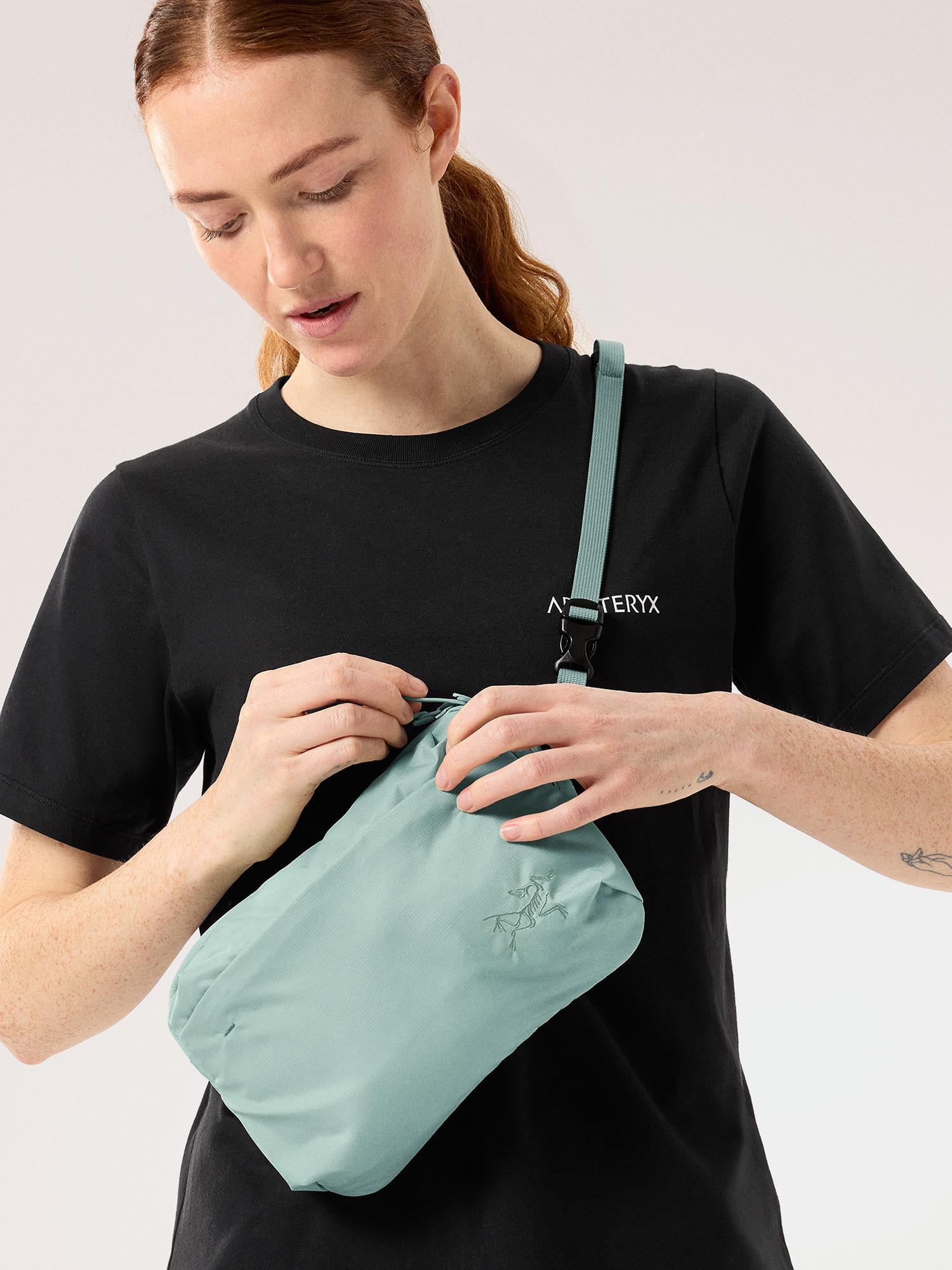 Heliad Crossbody Bag Product Image