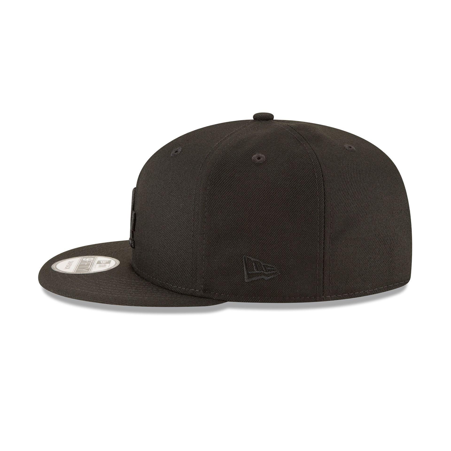 Los Angeles Dodgers Basic Black on Black 9FIFTY Snapback Hat Male Product Image