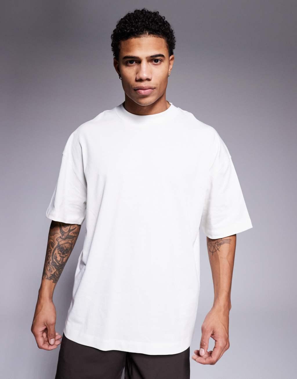 4505 back print boxy heavyweight cotton t-shirt with quick dry finish in off white  Product Image