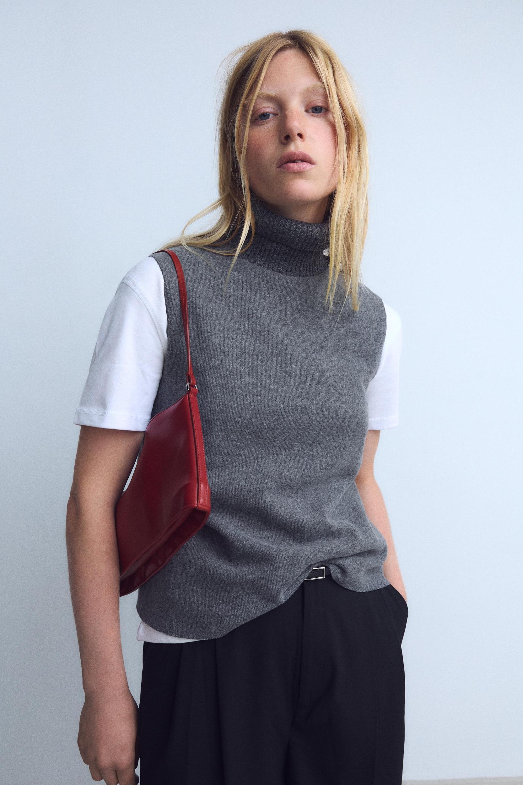 SOFT HIGH COLLAR TOP Product Image