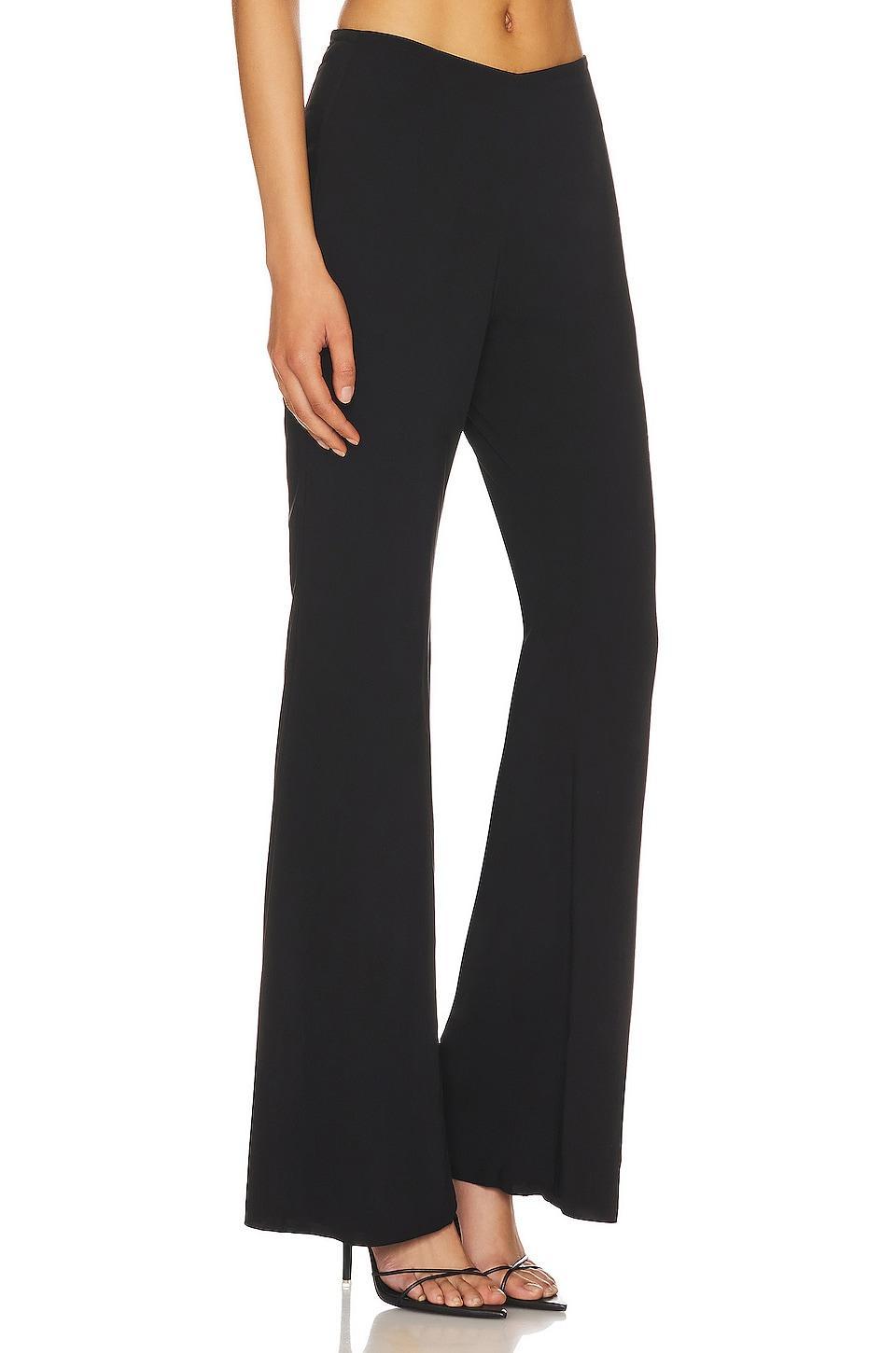 Phoenix Pant Indah Product Image