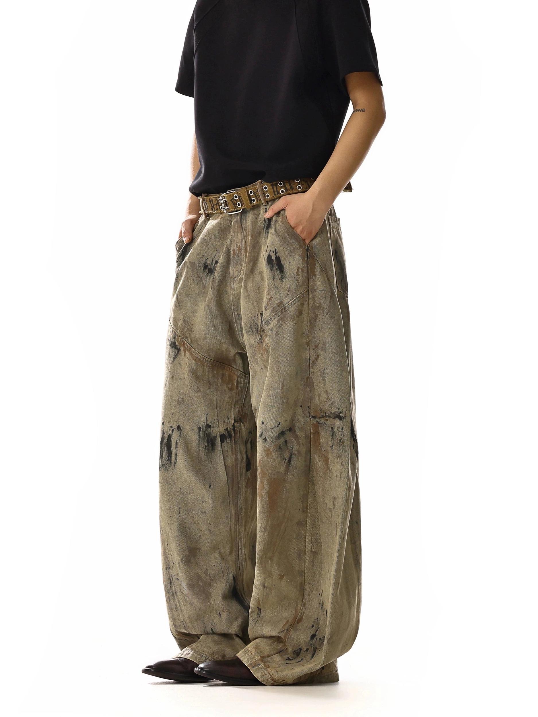 RT No. 18126 GRAFFITI LIGHT BROWN STRAIGHT PANTS Product Image