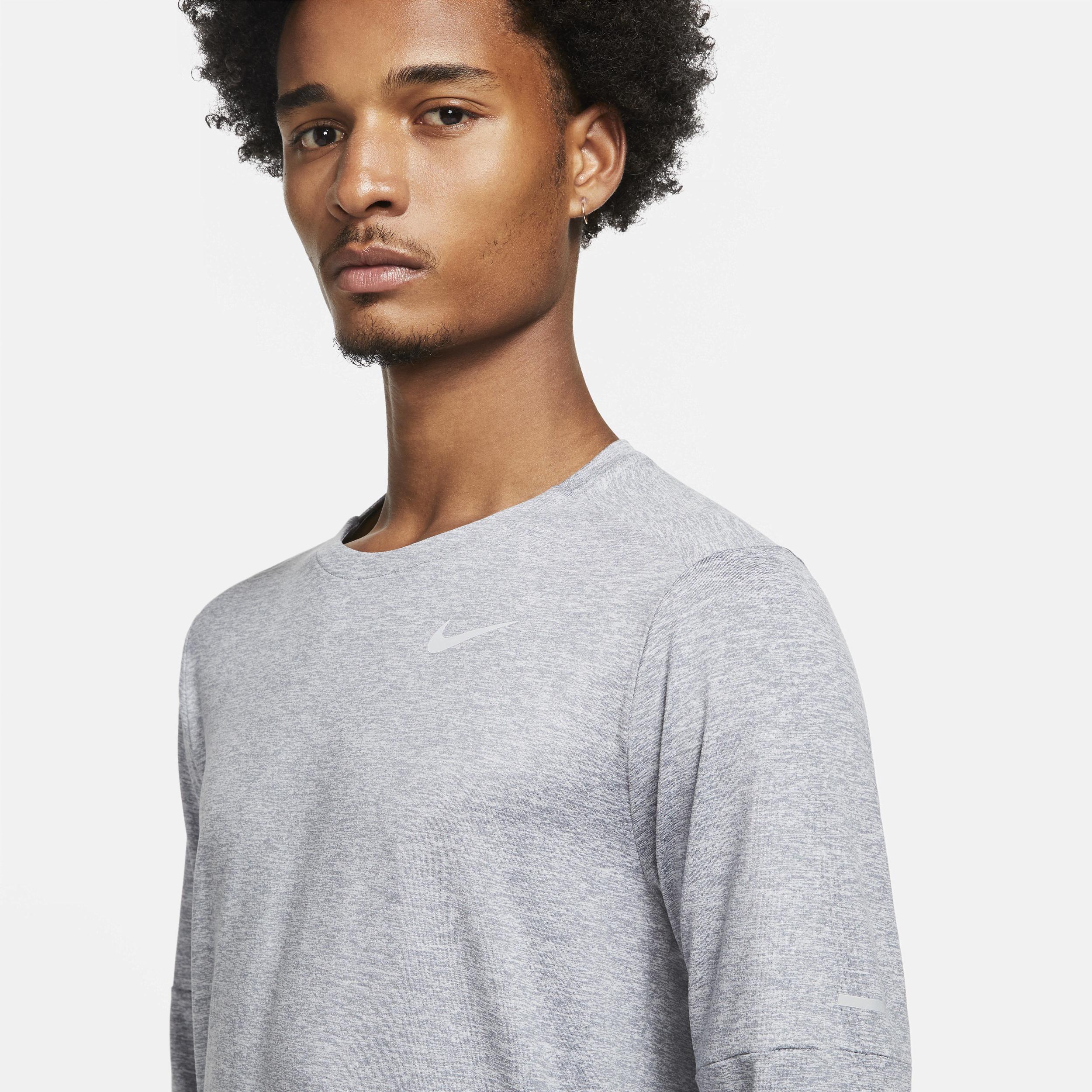 Nike Men's Element Dri-FIT Running Crew Top Product Image