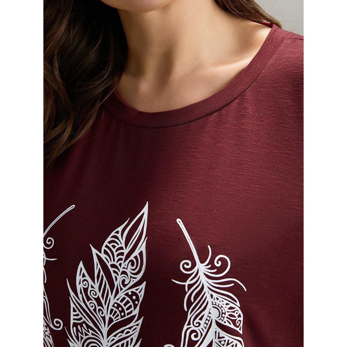 Plus Size Feather Print Round Neck T-shirt Burgundy Women Casual Printed Art&design Dailywear T-shirts BloomChic 12/L Product Image