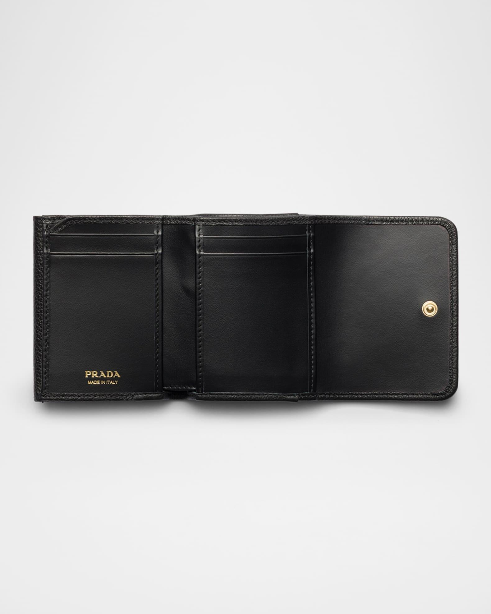 Small Grain Leather Trifold Wallet Product Image