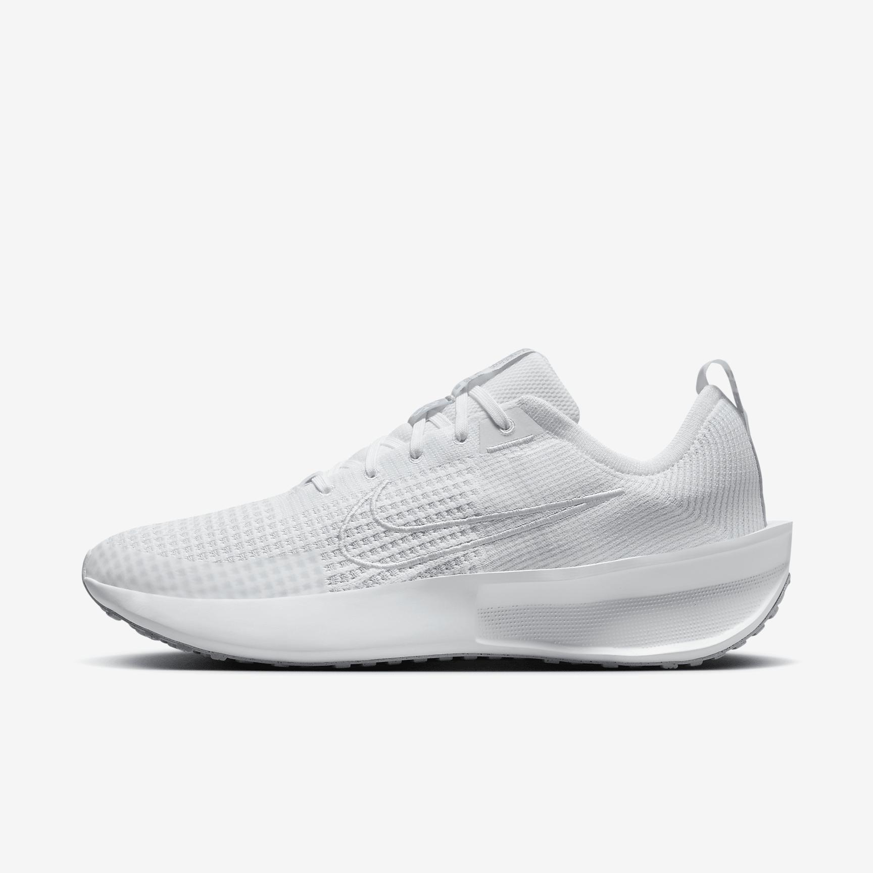 Nike Interact Run Men's Road Running Shoes Product Image