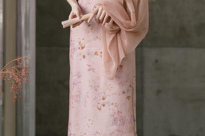 Sleeveless Halter Floral Midi Qipao / Light Jacket / Set Product Image