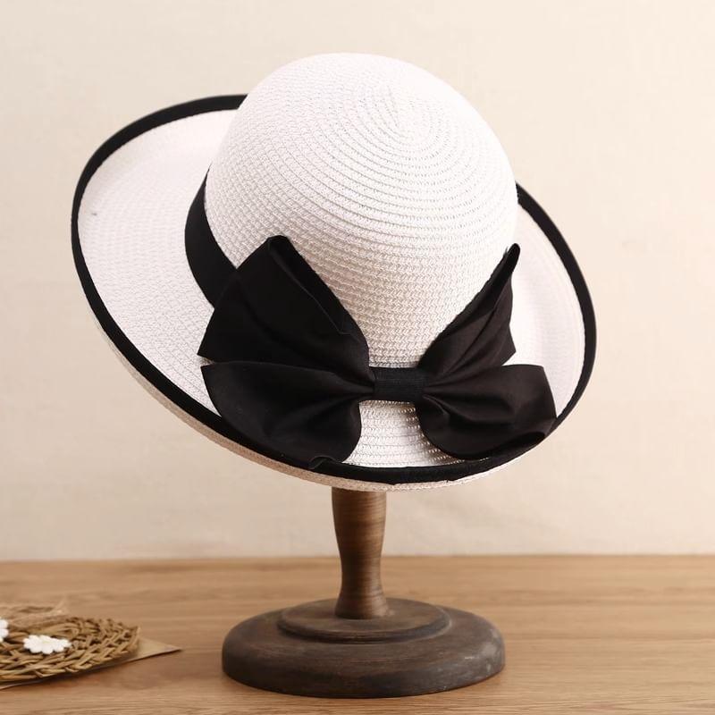 Bow Straw Hat Product Image