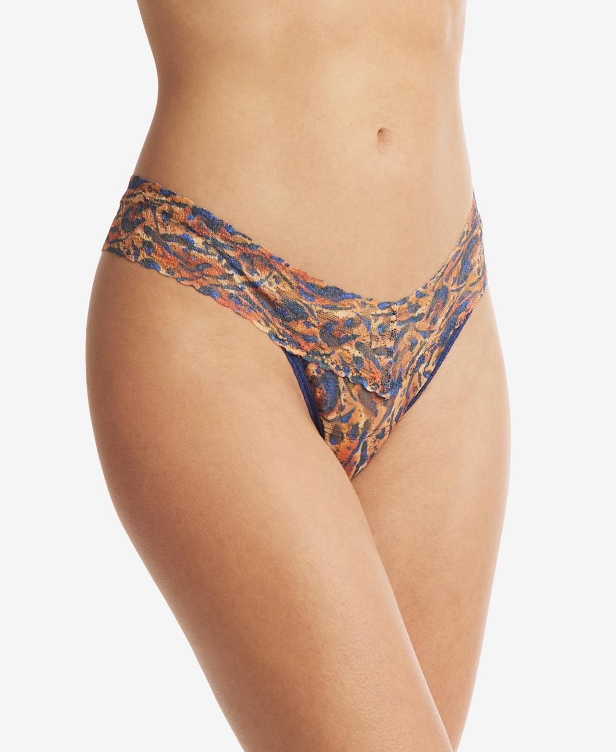 Printed Low-Rise Signature Lace Thong Product Image