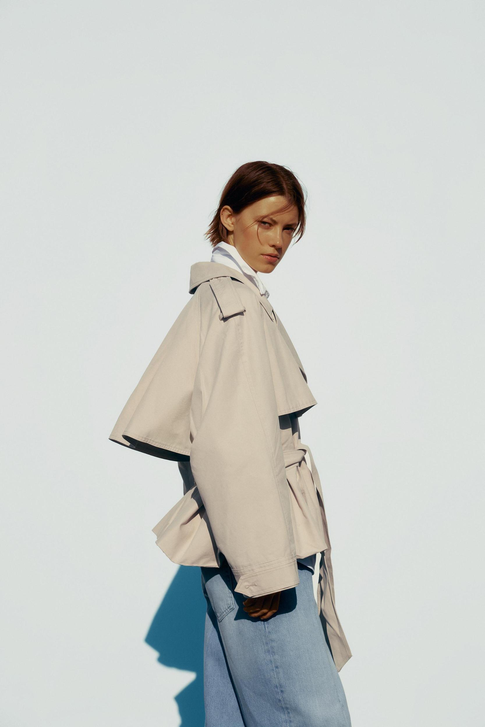 SHORT BELTED TRENCH COAT Product Image